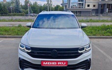 Volkswagen Tiguan II, 2021 год, 4 200 000 рублей, 3 фотография