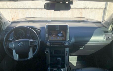 Toyota Land Cruiser Prado 150 рестайлинг 2, 2010 год, 2 750 000 рублей, 10 фотография