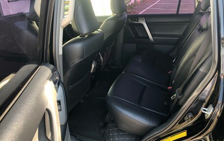 Toyota Land Cruiser Prado 150 рестайлинг 2, 2010 год, 2 750 000 рублей, 12 фотография