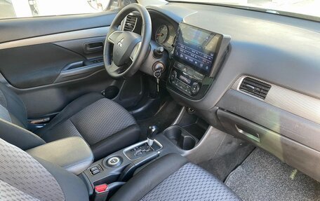 Mitsubishi Outlander III рестайлинг 3, 2013 год, 1 139 000 рублей, 7 фотография