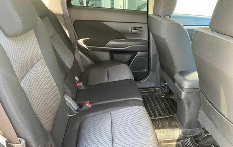 Mitsubishi Outlander III рестайлинг 3, 2013 год, 1 139 000 рублей, 9 фотография