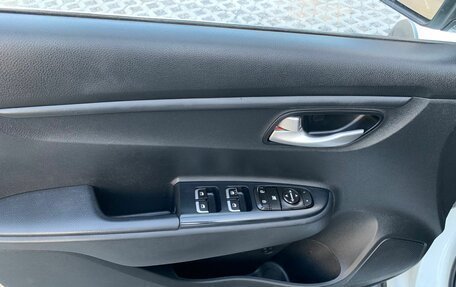 KIA Rio IV, 2019 год, 820 000 рублей, 5 фотография