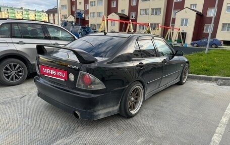 Toyota Altezza, 2002 год, 740 000 рублей, 4 фотография