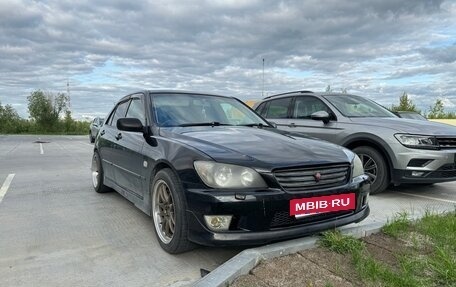 Toyota Altezza, 2002 год, 740 000 рублей, 2 фотография