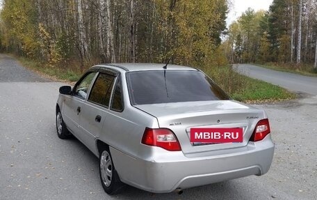 Daewoo Nexia I рестайлинг, 2012 год, 220 000 рублей, 6 фотография