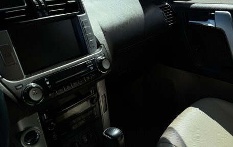 Toyota Land Cruiser Prado 150 рестайлинг 2, 2010 год, 2 500 000 рублей, 7 фотография