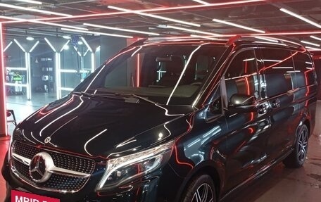 Mercedes-Benz V-Класс, 2021 год, 7 500 000 рублей, 3 фотография