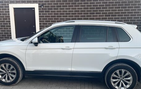 Volkswagen Tiguan II, 2017 год, 1 600 000 рублей, 1 фотография