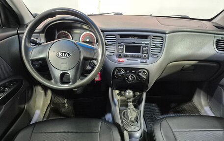 KIA Rio II, 2009 год, 550 000 рублей, 10 фотография