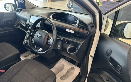 Toyota Sienta II, 2019 год, 1 569 000 рублей, 10 фотография