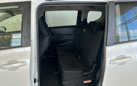 Toyota Sienta II, 2019 год, 1 569 000 рублей, 18 фотография