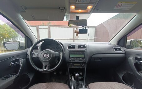 Volkswagen Polo VI (EU Market), 2011 год, 650 000 рублей, 4 фотография