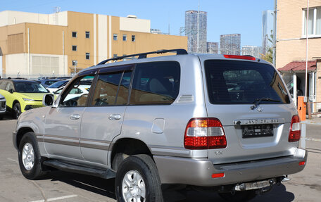 Toyota Land Cruiser 100 рестайлинг 2, 2006 год, 2 590 000 рублей, 4 фотография
