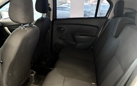 Renault Logan II, 2020 год, 882 000 рублей, 14 фотография
