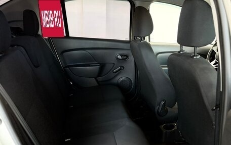 Renault Logan II, 2020 год, 882 000 рублей, 16 фотография