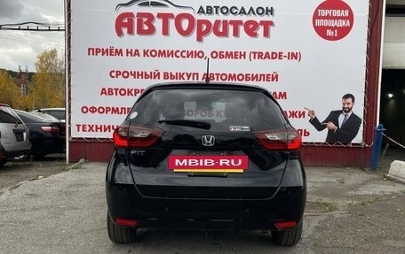Honda Fit, 2021 год, 1 420 000 рублей, 6 фотография