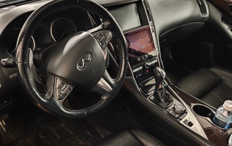Infiniti Q50 I рестайлинг, 2014 год, 2 500 000 рублей, 11 фотография