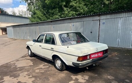 Mercedes-Benz W123, 1981 год, 330 000 рублей, 4 фотография