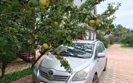 Toyota Verso I, 2010 год, 920 000 рублей, 1 фотография