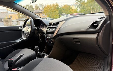 Hyundai Solaris II рестайлинг, 2011 год, 795 000 рублей, 19 фотография