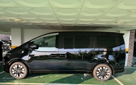 Hyundai Staria, 2025 год, 9 290 000 рублей, 4 фотография