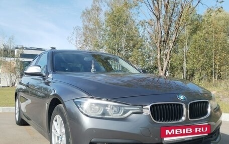 BMW 3 серия, 2017 год, 1 990 000 рублей, 10 фотография