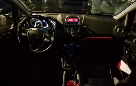 Ford Fiesta, 2016 год, 872 000 рублей, 5 фотография