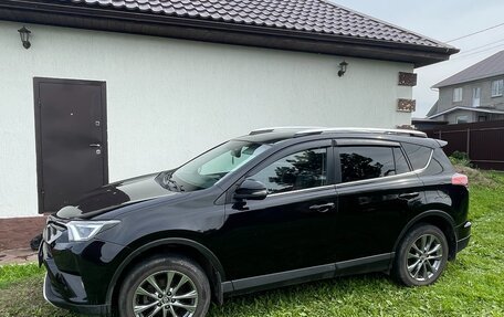 Toyota RAV4, 2016 год, 2 320 000 рублей, 3 фотография