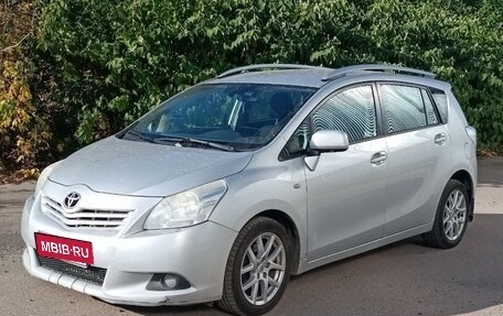 Toyota Verso I, 2010 год, 920 000 рублей, 4 фотография