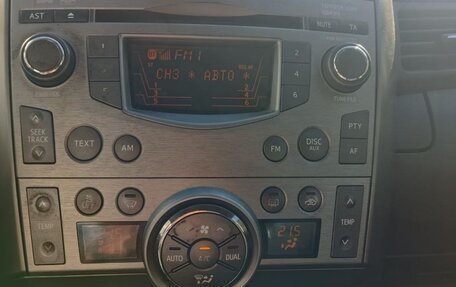 Toyota Verso I, 2010 год, 920 000 рублей, 17 фотография