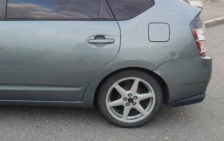 Toyota Prius, 2005 год, 550 000 рублей, 7 фотография