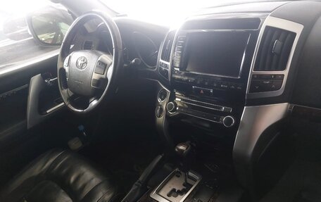 Toyota Land Cruiser 200, 2013 год, 2 500 000 рублей, 7 фотография