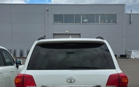 Toyota Land Cruiser 200, 2013 год, 2 500 000 рублей, 3 фотография