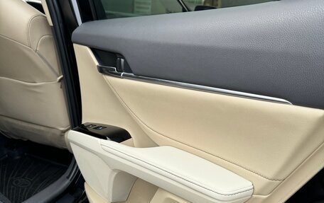 Toyota Camry, 2020 год, 2 900 000 рублей, 19 фотография