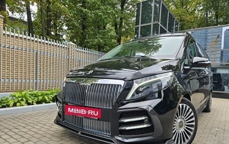 Mercedes-Benz V-Класс, 2023 год, 22 000 000 рублей, 8 фотография