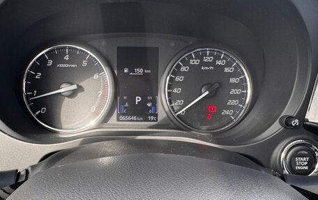 Mitsubishi Outlander III рестайлинг 3, 2019 год, 2 100 000 рублей, 4 фотография