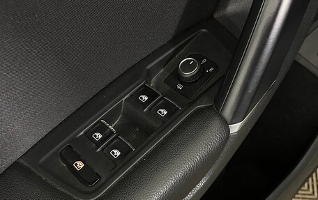 Volkswagen Tiguan II, 2017 год, 2 486 000 рублей, 21 фотография