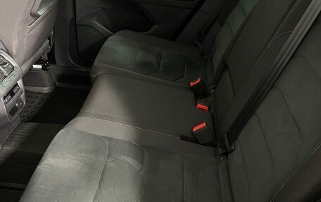 Volkswagen Tiguan II, 2017 год, 2 486 000 рублей, 26 фотография