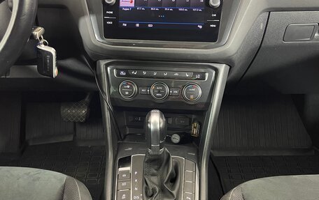 Volkswagen Tiguan II, 2017 год, 2 486 000 рублей, 17 фотография