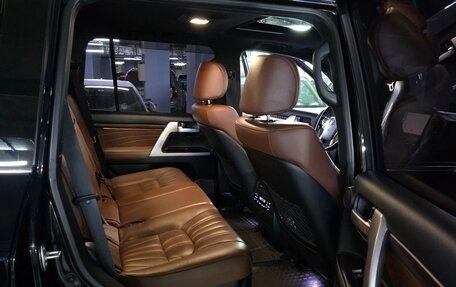 Toyota Land Cruiser 200, 2020 год, 8 200 000 рублей, 6 фотография