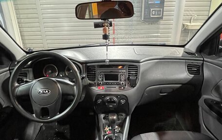 KIA Rio II, 2009 год, 600 000 рублей, 11 фотография