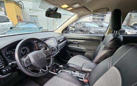 Mitsubishi Outlander III рестайлинг 3, 2020 год, 2 249 000 рублей, 7 фотография