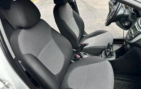 Hyundai Solaris II рестайлинг, 2013 год, 810 000 рублей, 15 фотография