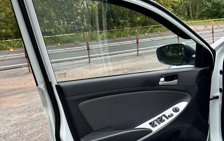 Hyundai Solaris II рестайлинг, 2013 год, 810 000 рублей, 18 фотография