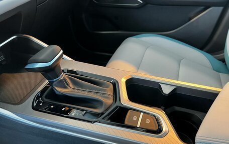Geely Emgrand, 2024 год, 2 637 351 рублей, 9 фотография