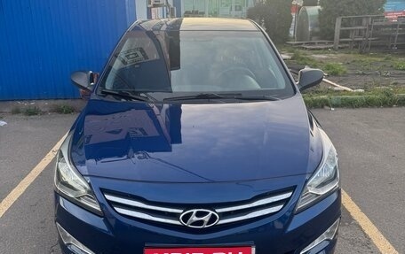 Hyundai Solaris II рестайлинг, 2015 год, 970 000 рублей, 1 фотография