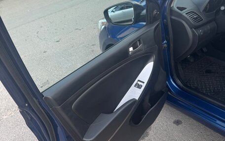 Hyundai Solaris II рестайлинг, 2015 год, 970 000 рублей, 6 фотография