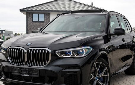 BMW X5, 2022 год, 9 000 000 рублей, 1 фотография