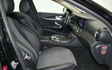 Mercedes-Benz E-Класс, 2017 год, 3 170 000 рублей, 12 фотография