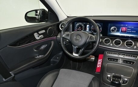 Mercedes-Benz E-Класс, 2017 год, 3 170 000 рублей, 15 фотография